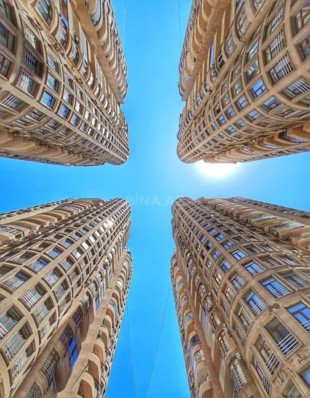 Kirayə verilir 3 otaqlı mənzil 180 m²