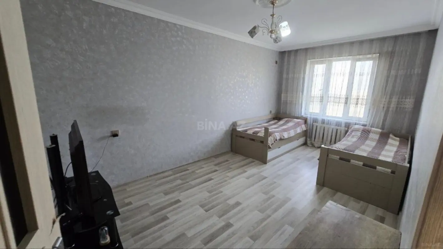 Satılır 2 otaqlı mənzil 65 m²