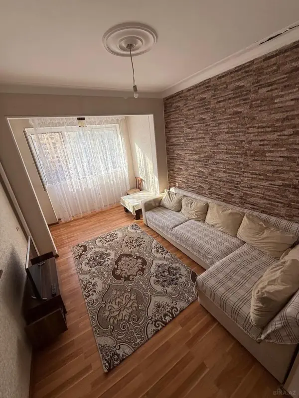 Kirayə verilir 3 otaqlı mənzil 65 m²