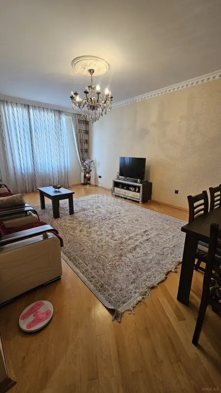 Satılır 2 otaqlı mənzil 90 m²