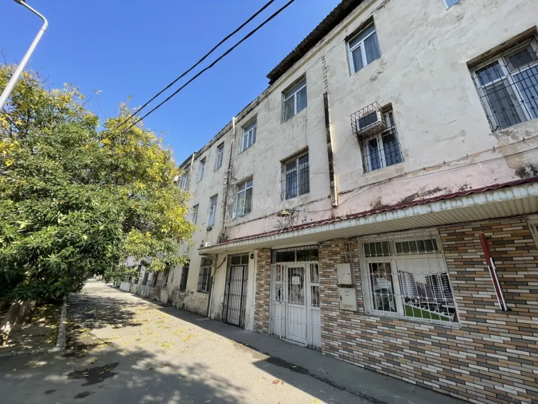 Satılır 3 otaqlı mənzil 100 m²