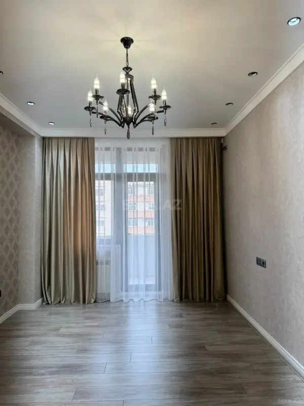 Satılır 2 otaqlı mənzil 73 m²