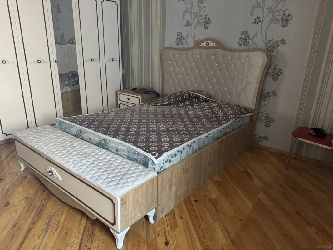Kirayə verilir 2 otaqlı mənzil 100 m²