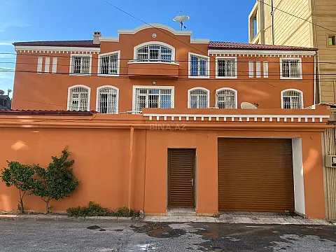 Kirayə verilir 8 otaqlı həyət evi 572 m² — Bakı 8 otaq 572.00 m²