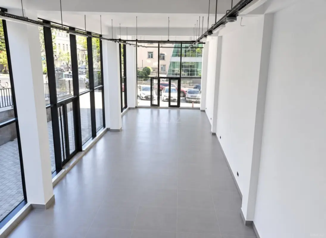 Kirayə verilir obyekt 200 m²