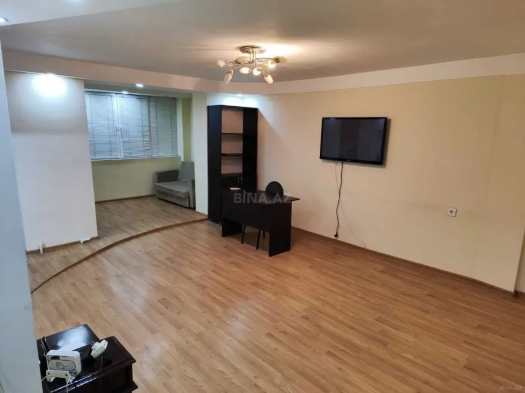 Kirayə verilir 3 otaqlı ofis 70 m²
