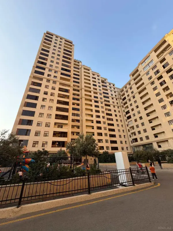 Satılır 2 otaqlı mənzil 90 m²