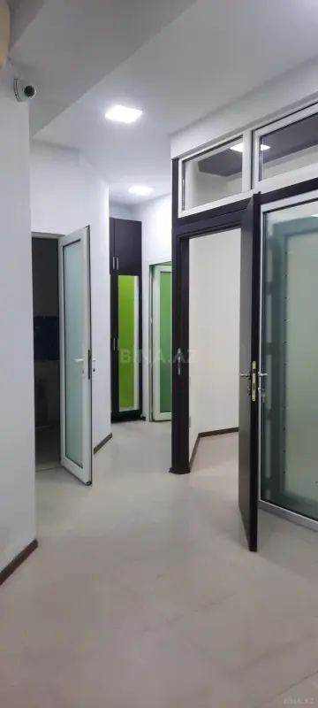 Kirayə verilir 3 otaqlı ofis 90 m²
