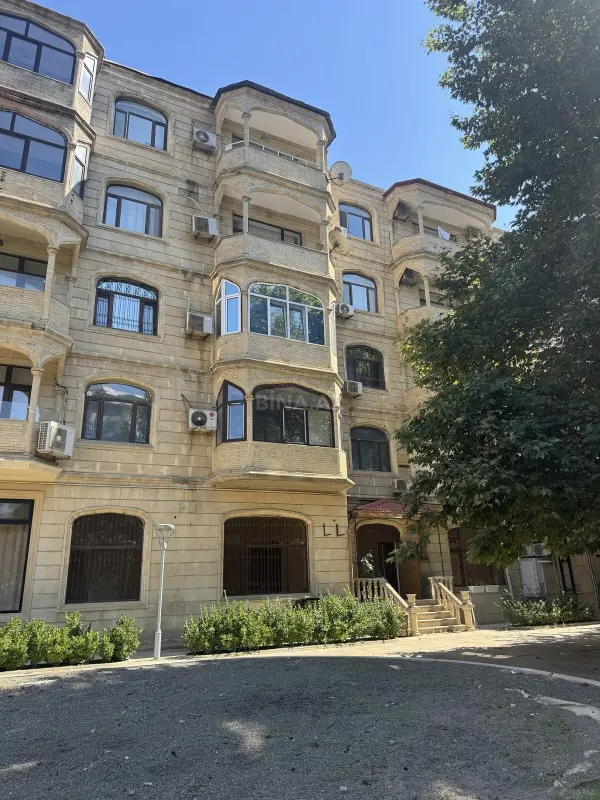 Kirayə verilir obyekt 217 m²
