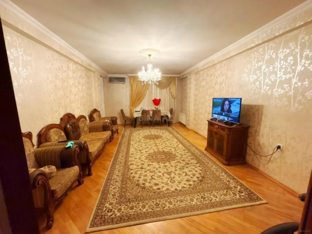 Satılır 3 otaqlı mənzil 116 m²