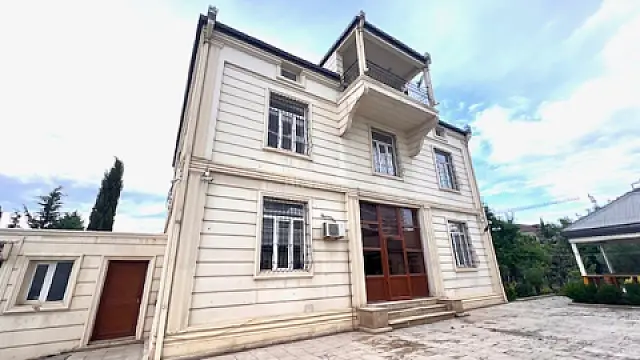 Kirayə verilir 7 otaqlı həyət evi 300 m² — Bakı, Biləcəri 7 otaq 300.00 m²