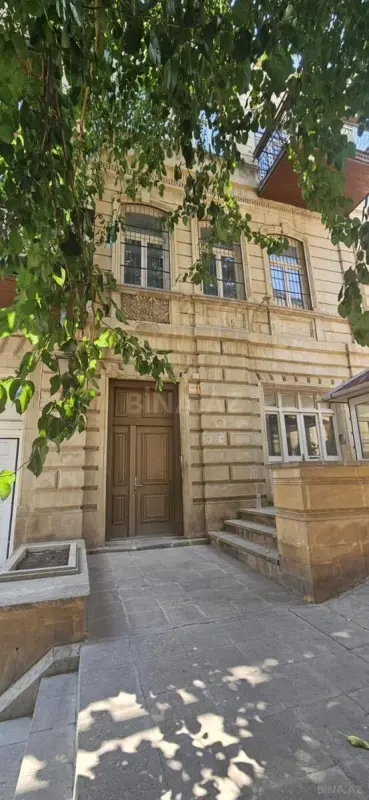 Kirayə verilir obyekt 230 m²