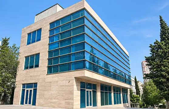 Kirayə verilir obyekt 1000 m² — Bakı, İnşaatçılar 1000.00 m²