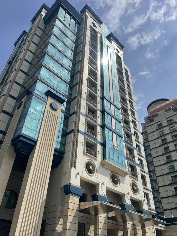 Kirayə verilir 4 otaqlı mənzil 187 m²