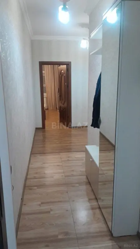 Kirayə verilir 4 otaqlı mənzil 95 m²