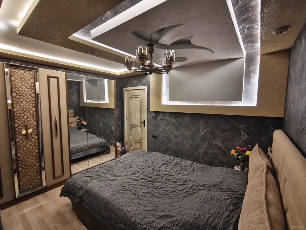 Satılır 4 otaqlı mənzil 49 m²
