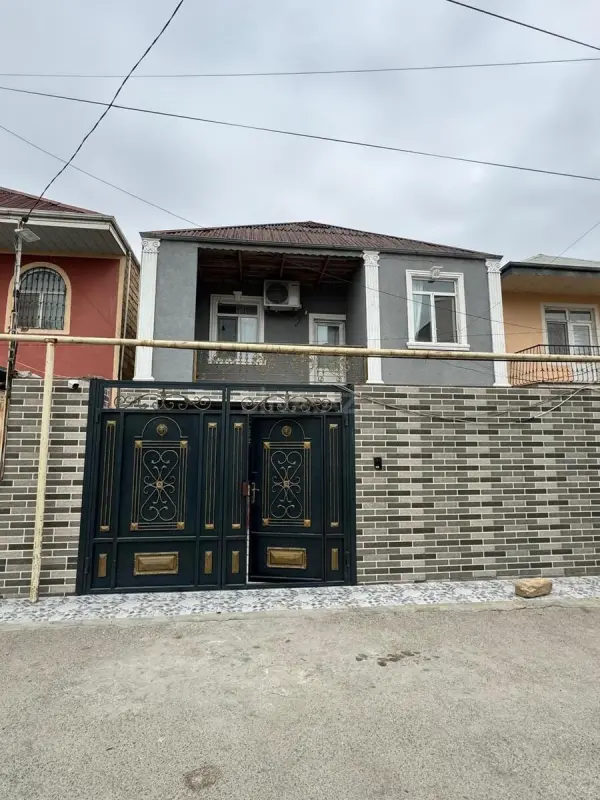 Satılır 6 otaqlı həyət evi 140 m²
