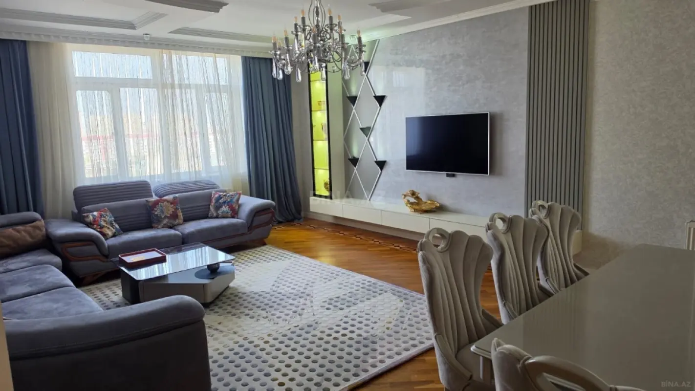 Kirayə verilir 3 otaqlı mənzil 135 m²