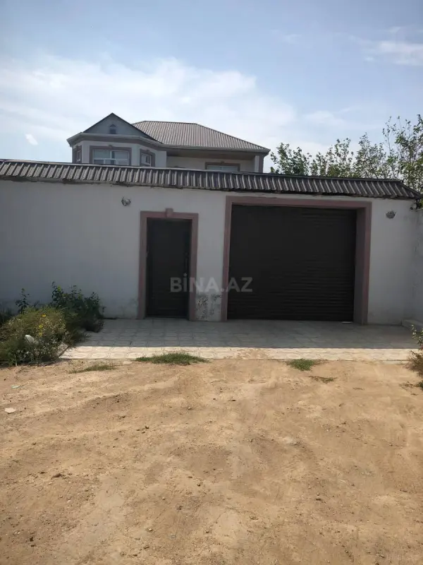 Satılır 5 otaqlı həyət evi 120 m²