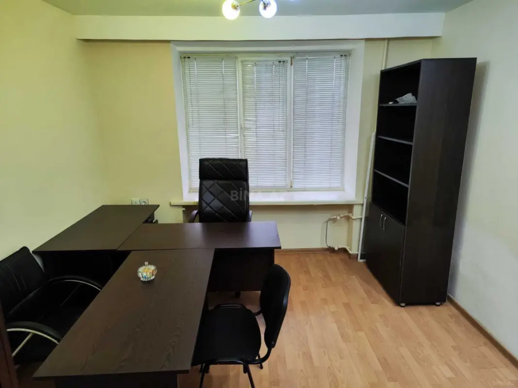 Kirayə verilir 3 otaqlı ofis 65 m²