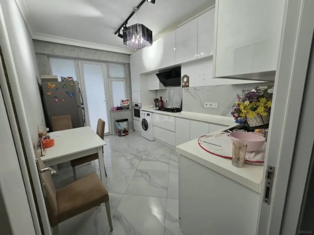 Satılır 3 otaqlı mənzil 96 m²