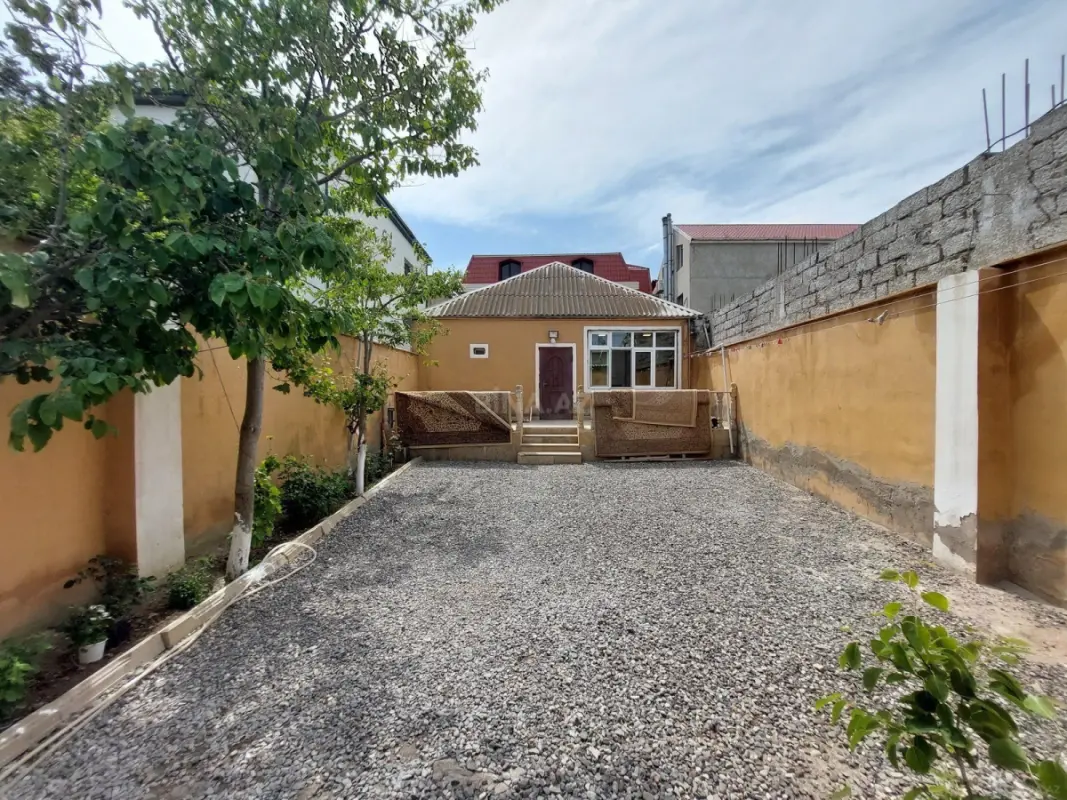 Satılır 4 otaqlı həyət evi 110 m²