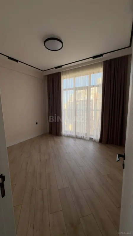 Kirayə verilir 2 otaqlı mənzil 80 m²