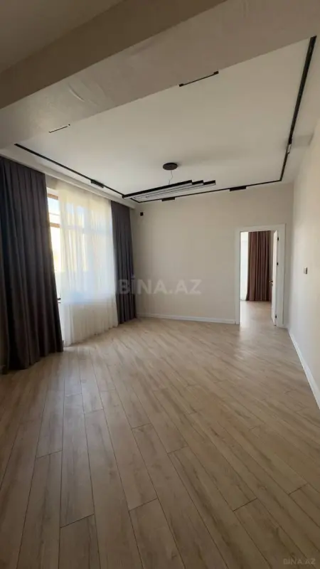 Kirayə verilir 2 otaqlı mənzil 85 m²