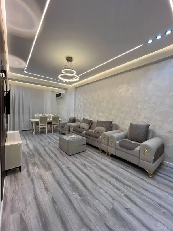 Kirayə verilir 2 otaqlı mənzil 80 m²