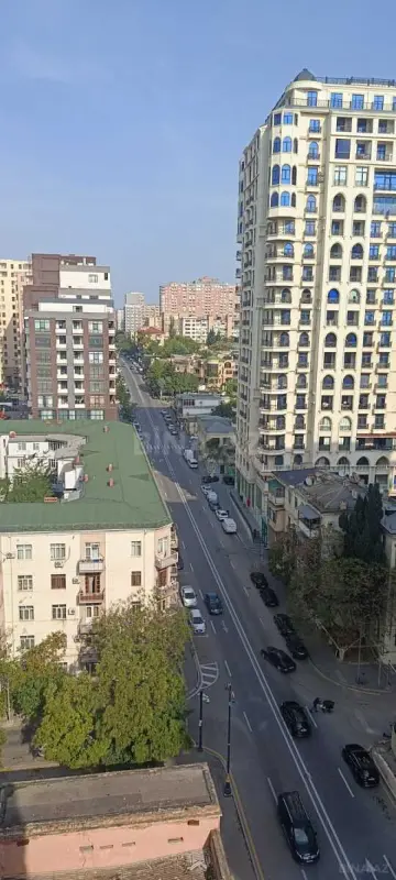 Kirayə verilir 3 otaqlı mənzil 200 m²