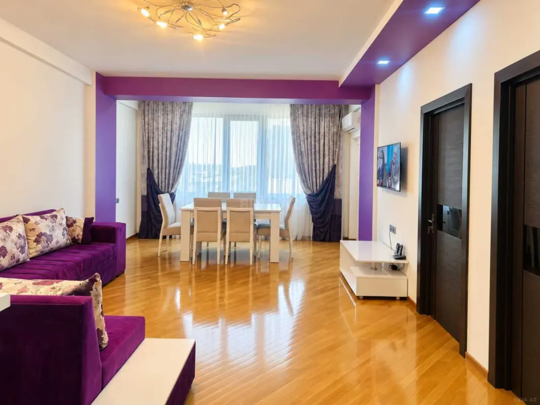 Kirayə verilir 2 otaqlı mənzil 80 m²