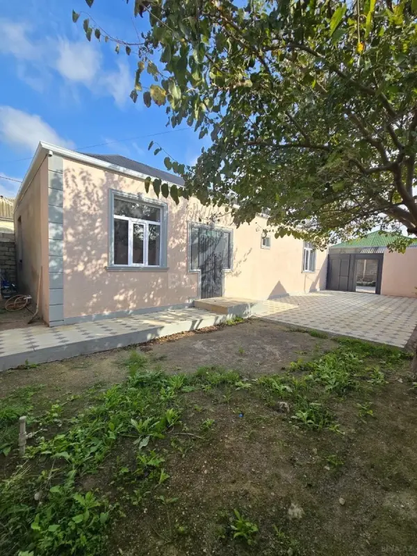 Satılır 3 otaqlı həyət evi 150 m²