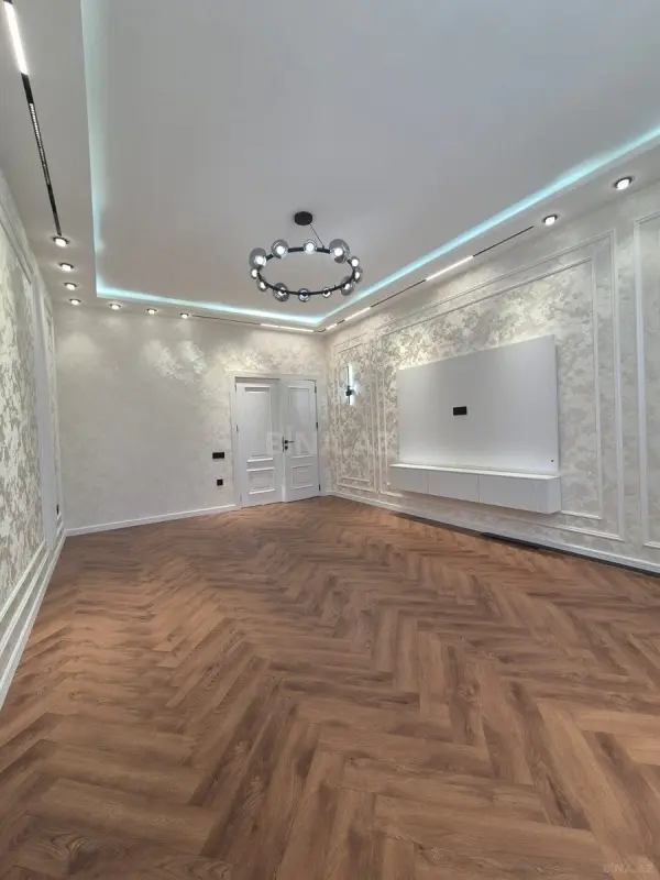 Satılır 3 otaqlı mənzil 120 m²