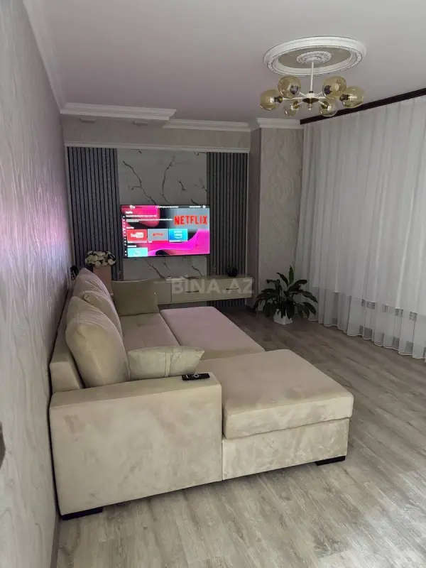 Kirayə verilir 2 otaqlı mənzil 85 m²
