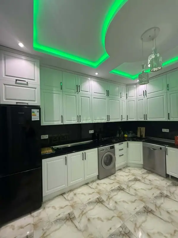Satılır 2 otaqlı mənzil 80 m²