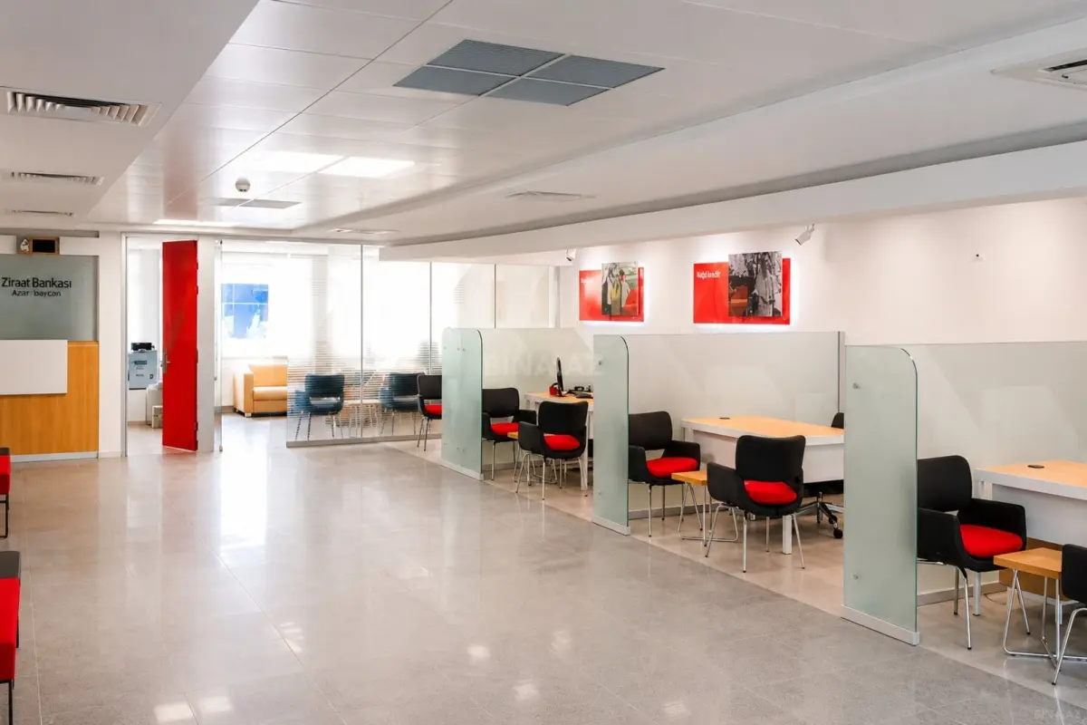 Satılır obyekt 320 m²