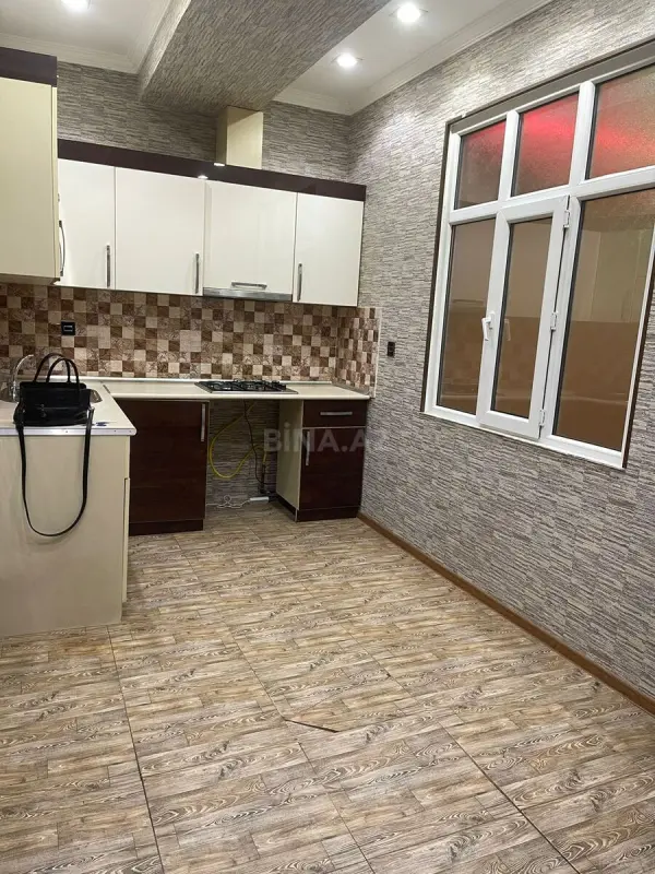Kirayə verilir 2 otaqlı mənzil 80 m²