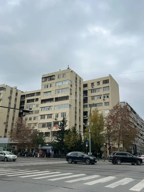 Satılır 3 otaqlı mənzil 90 m²