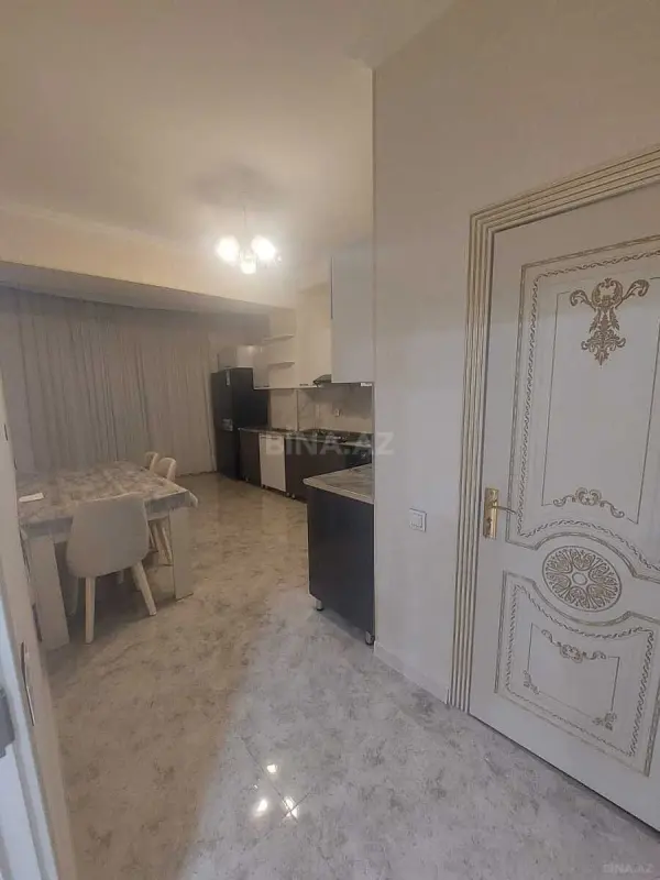 Kirayə verilir 3 otaqlı mənzil 125 m²