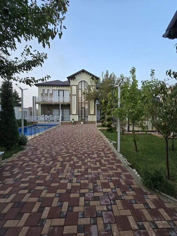 Satılır 7 otaqlı həyət evi 316 m²