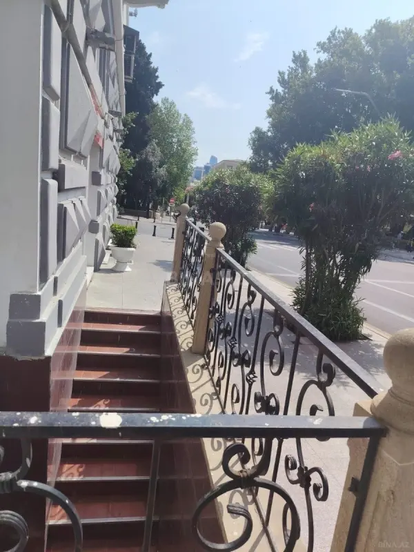 Kirayə verilir obyekt 60 m²