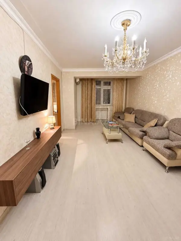 Kirayə verilir 3 otaqlı mənzil 105 m²