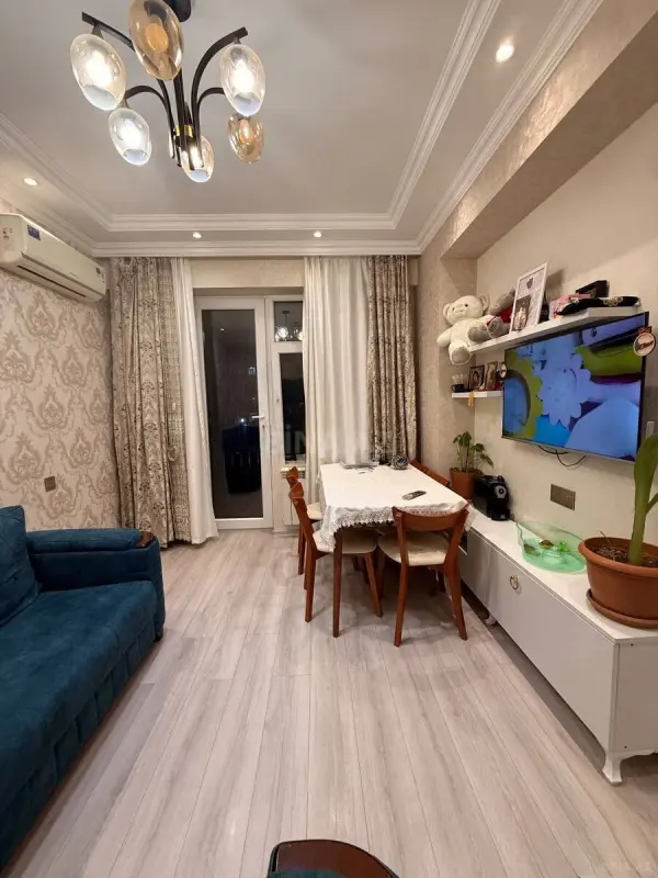 Satılır 3 otaqlı mənzil 76 m²