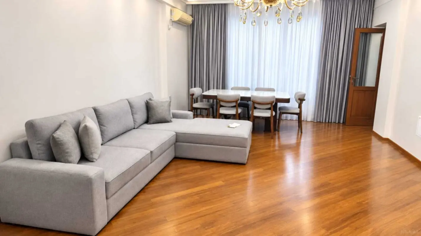 Kirayə verilir 3 otaqlı mənzil 120 m²