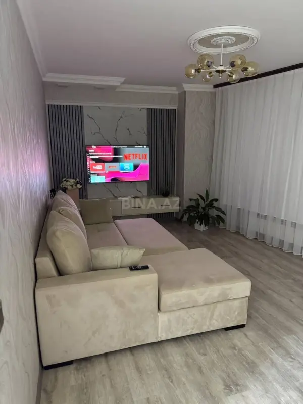 Kirayə verilir 2 otaqlı mənzil 90 m²