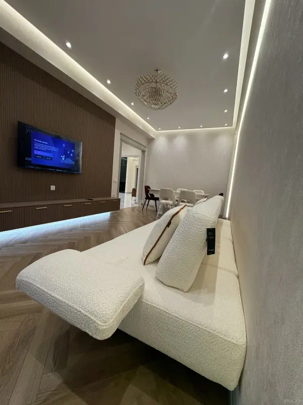 Satılır 3 otaqlı mənzil 125 m²
