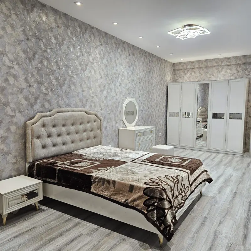 Kirayə verilir 2 otaqlı mənzil 79 m²