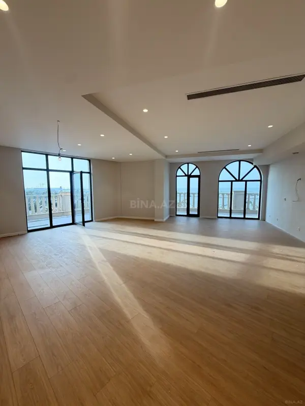 Satılır 3 otaqlı mənzil 98 m²