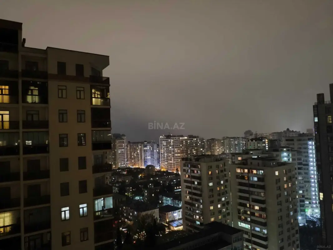 Satılır 3 otaqlı mənzil 102 m²