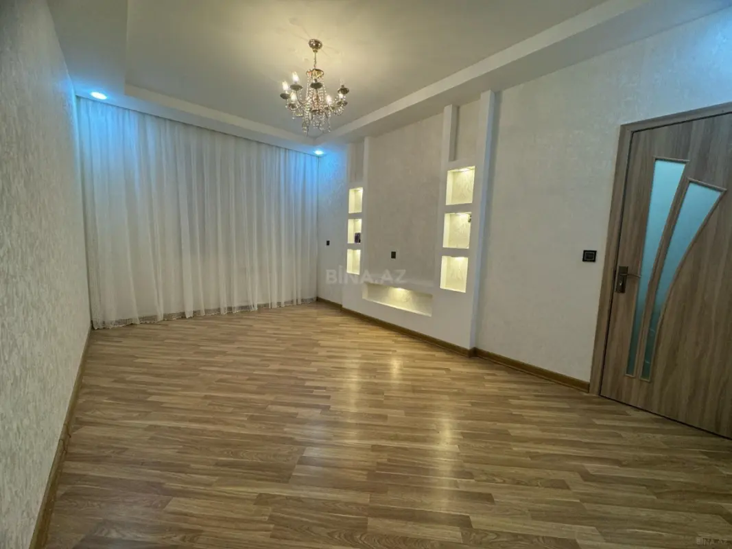 Satılır 2 otaqlı mənzil 68 m²